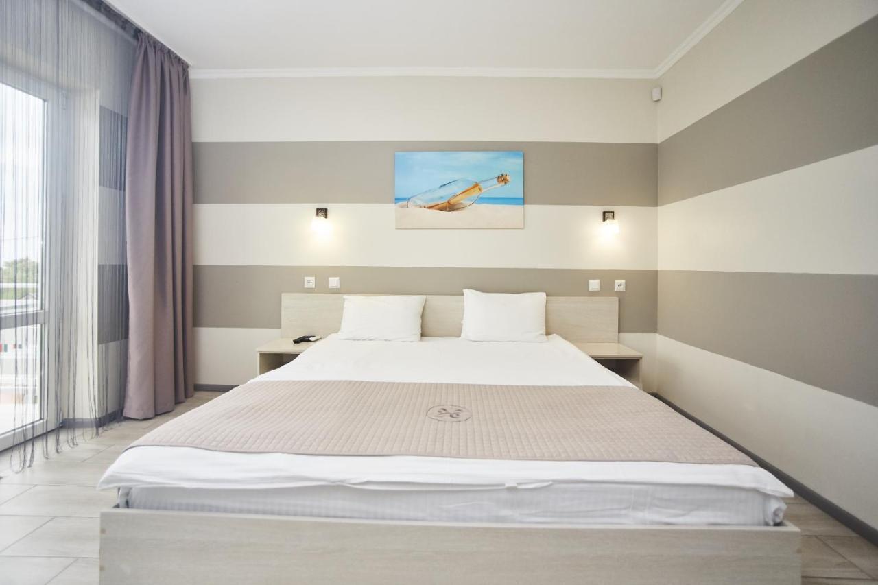 Family Hotel Happy Inn Satoka Exterior foto