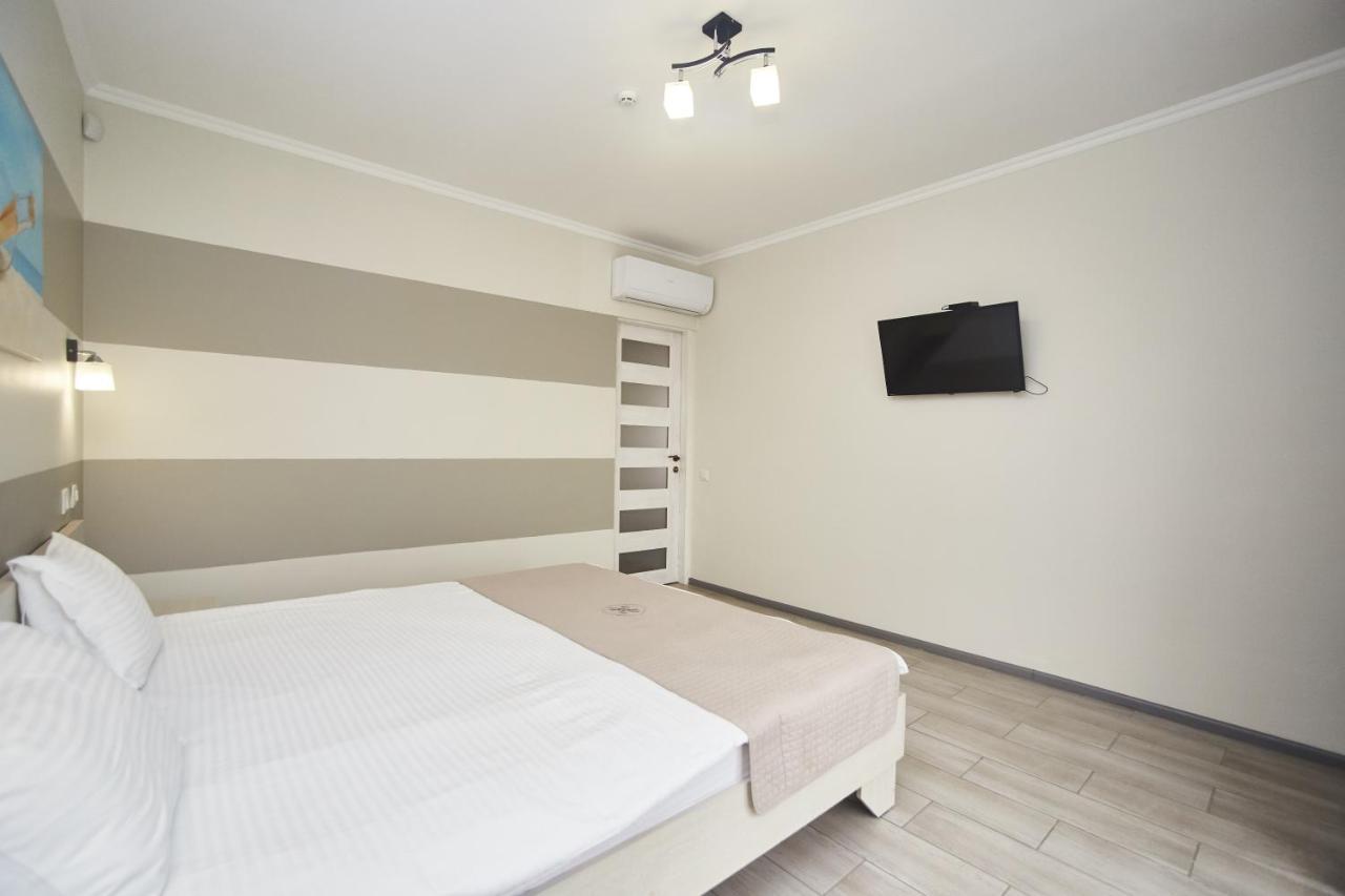 Family Hotel Happy Inn Satoka Exterior foto